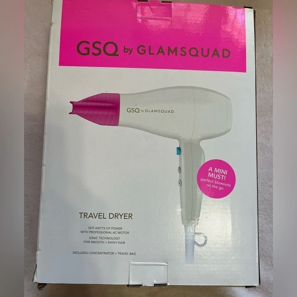 GSQ by Glamsquad Travel Dryer. New in Box. NIB. 1875 Watts. Includes Travel Bag.
